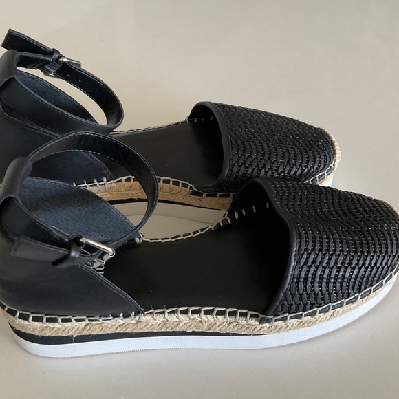 Black leather ankle strap espadrilles - Picture 2 of 10